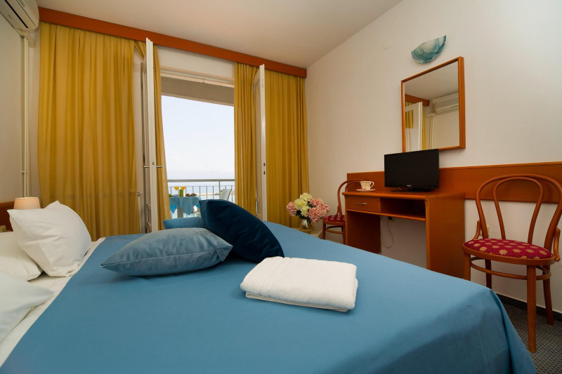 hotel-6